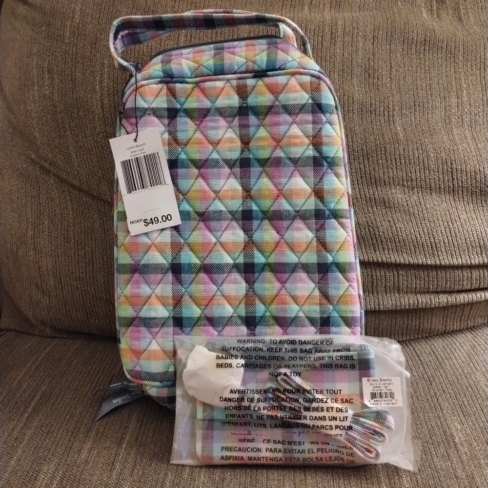 NWT Vera Bradley Lunchbox & Zip ID and Lanyard!